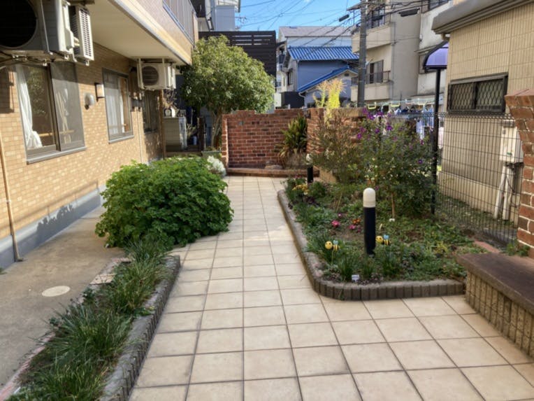 そんぽの家鶴見緑地 中庭
