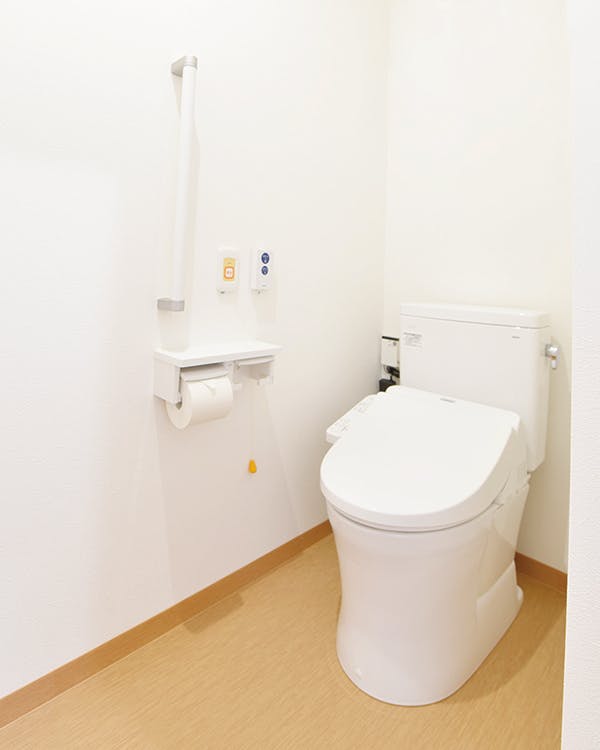 サービス付高齢者向け住宅　春陽 居室・トイレ