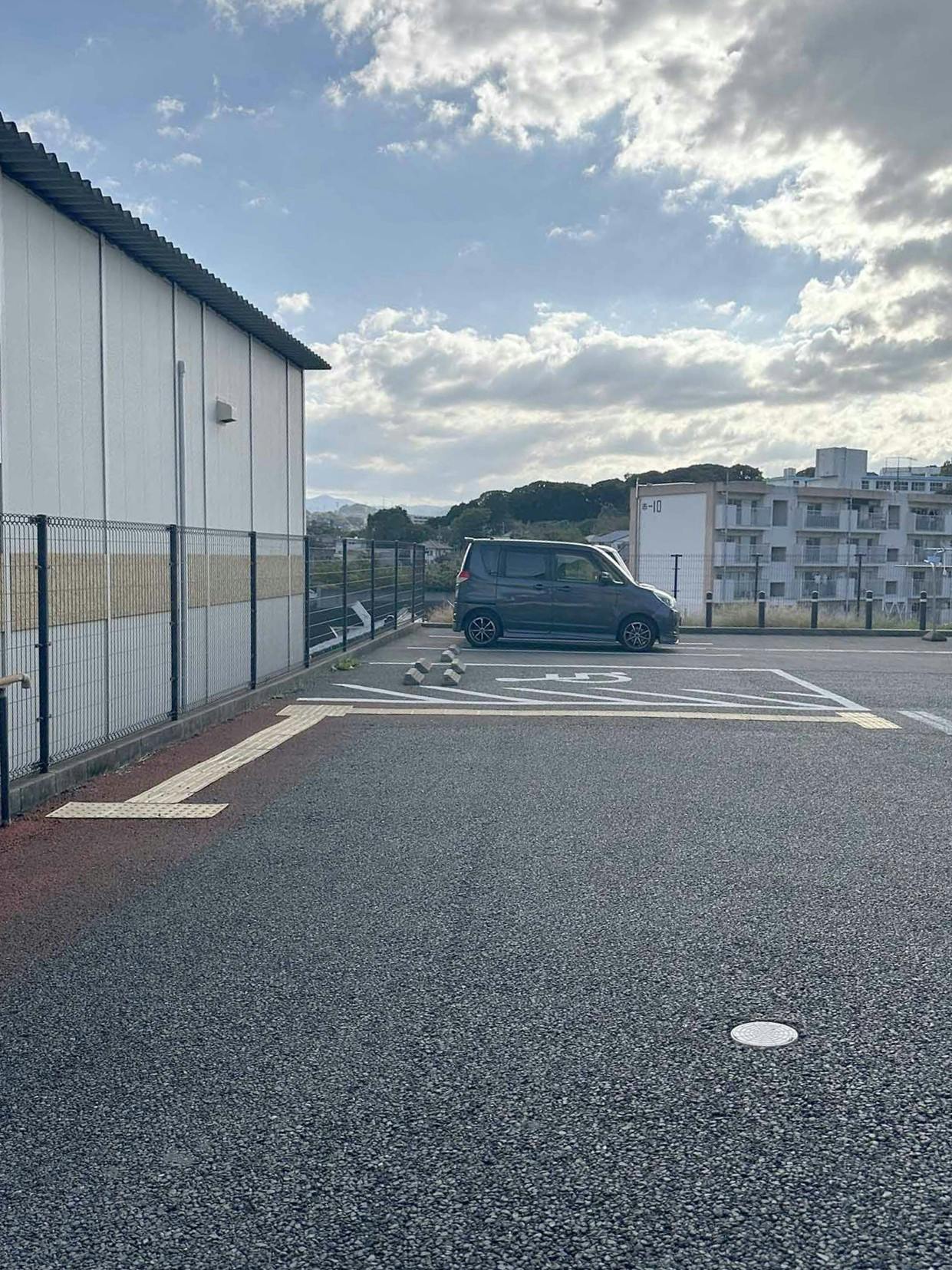 ふれあいの家到津 駐車場