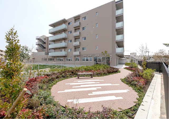 グランドマスト奈良学園前 裏庭