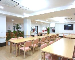 プラチナ・シニアホーム板橋徳丸弐番館 食堂