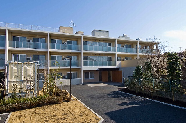 フェリエ ドゥ 三鷹 外観