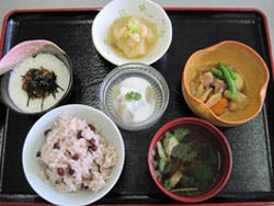 サービス付き高齢者向け住宅まめ蔵 食事例