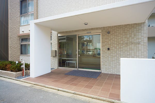スーパー・コート京・西京極 エントランス