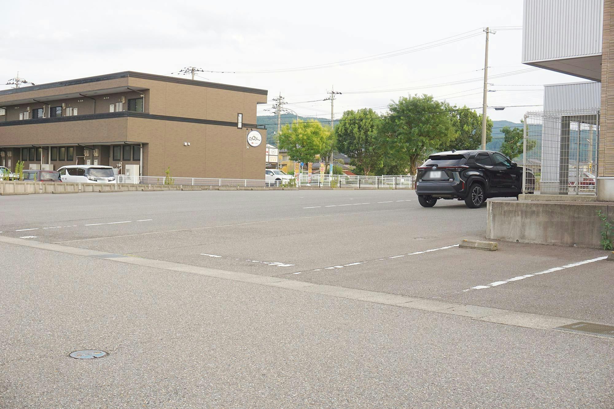 ワールドステイののいち 駐車場