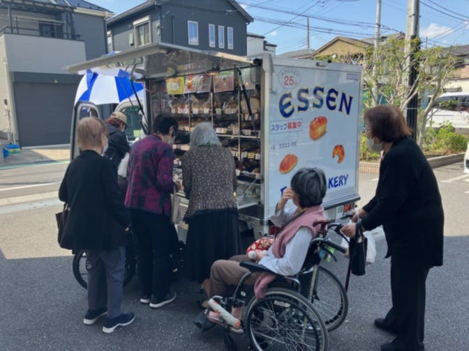 そんぽの家Ｓ足立保塚 パンの移動販売