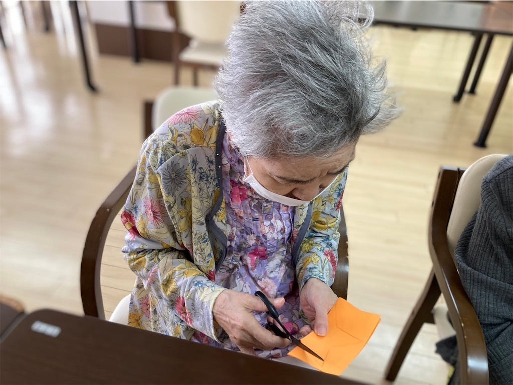 ガーデンコート平塚 七夕飾り作り