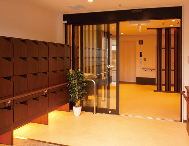 リアンレーヴ新小平 エントランス