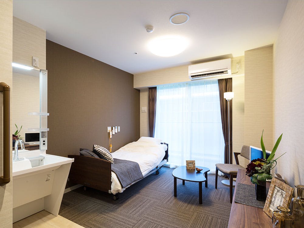 チャームスイート新宿戸山 居室