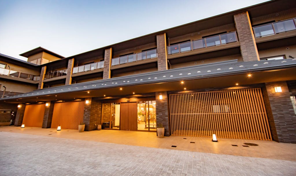 ニチイメゾン松ヶ丘公園 外観