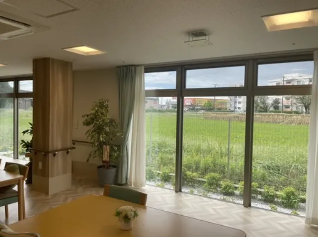 ハピネスぱんじーの里 食堂