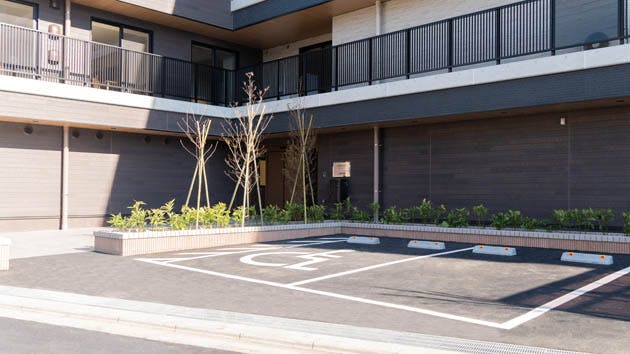 応援家族 福生 駐車場