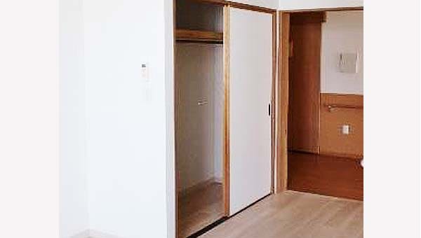 セカンドライフ・ウィズ堺 クローゼット