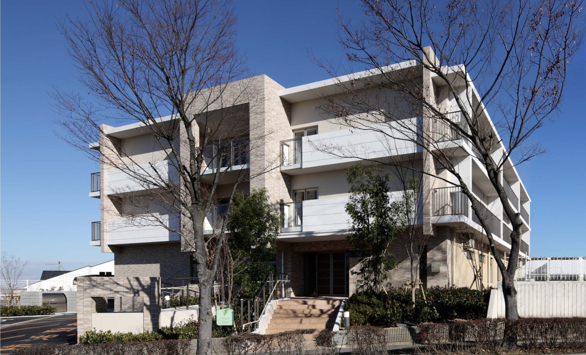 フィオレ・シニアレジデンス河内長野 外観