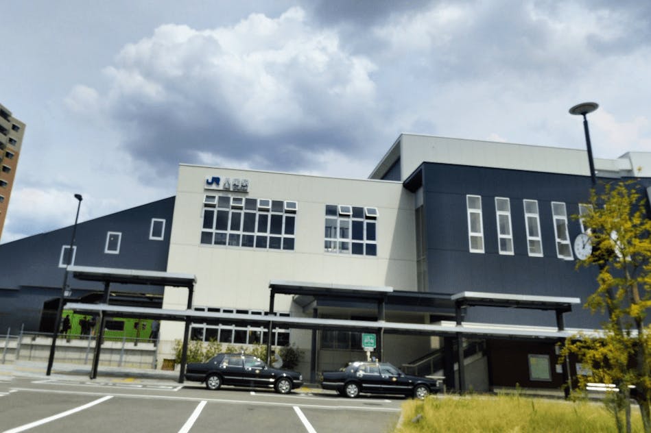 クレスト八尾 関西本線（JR大和路線）　八尾駅