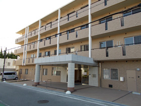 ベストライフ富田林 外観