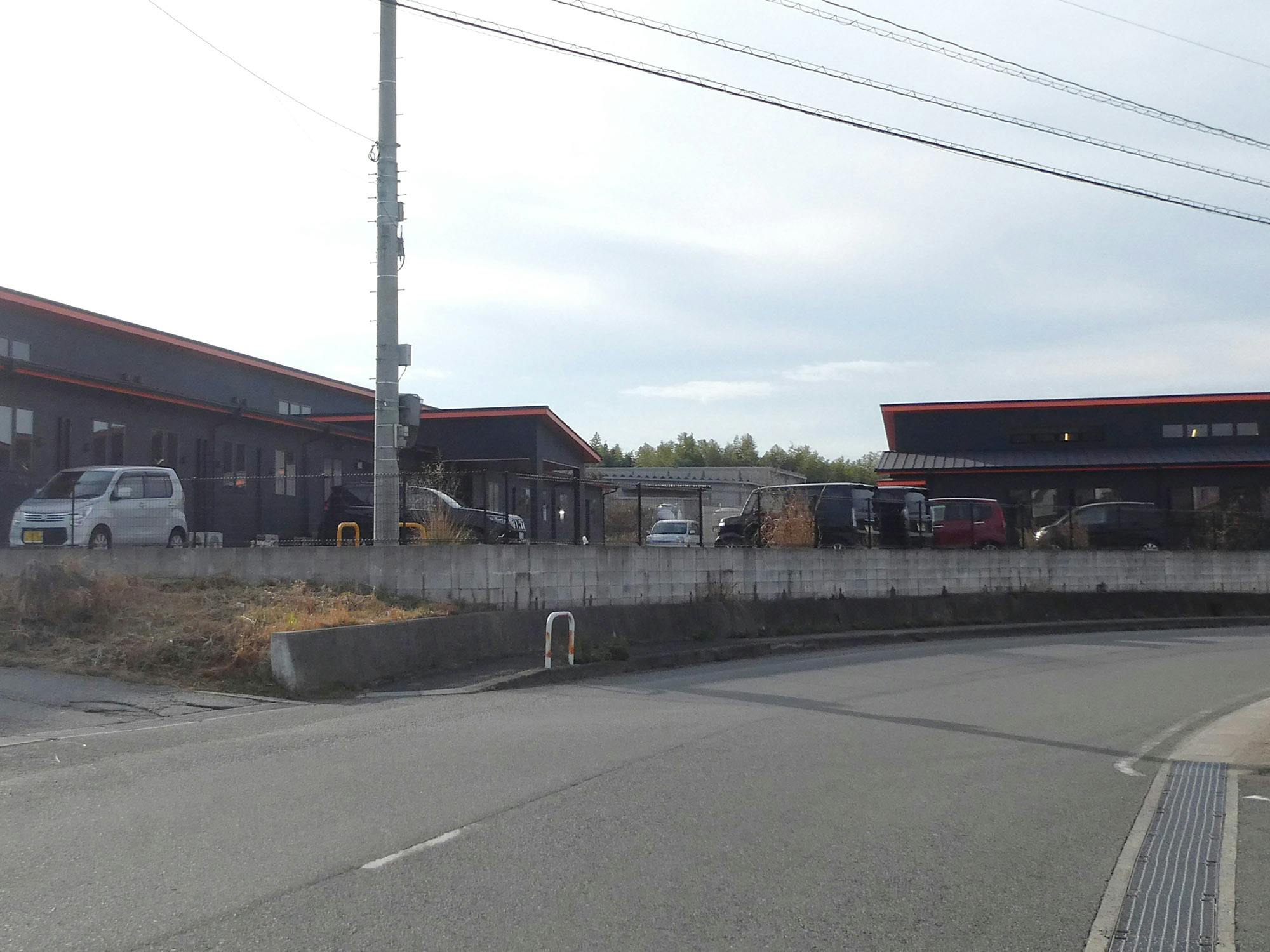 ローシャルリビング嘉麻 駐車場