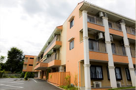 カーロガーデン八王子 外観