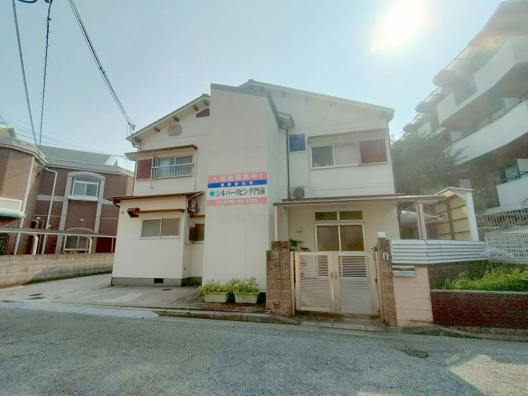 シルバーリビング門前 外観