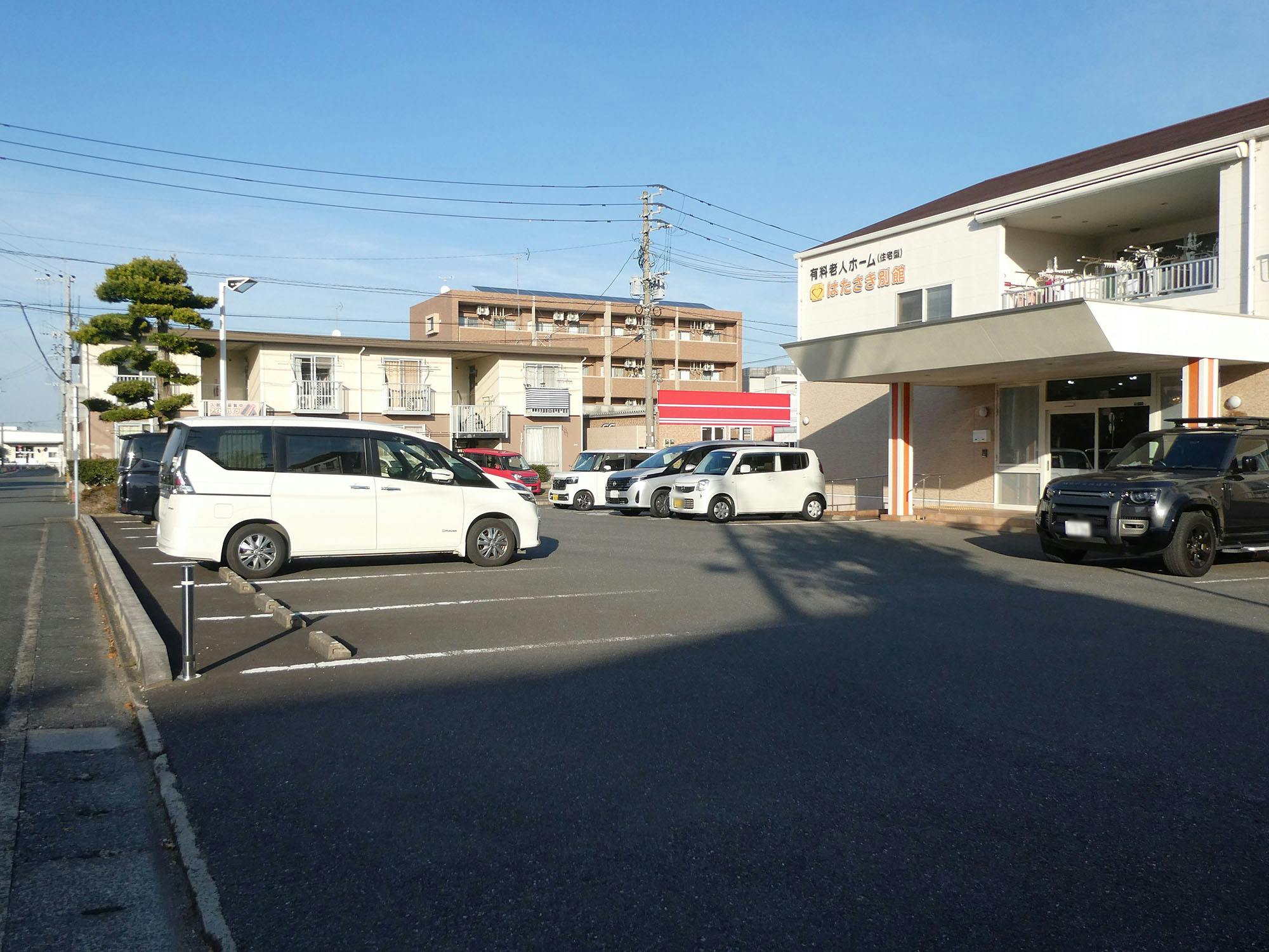 はたさき別館 駐車場