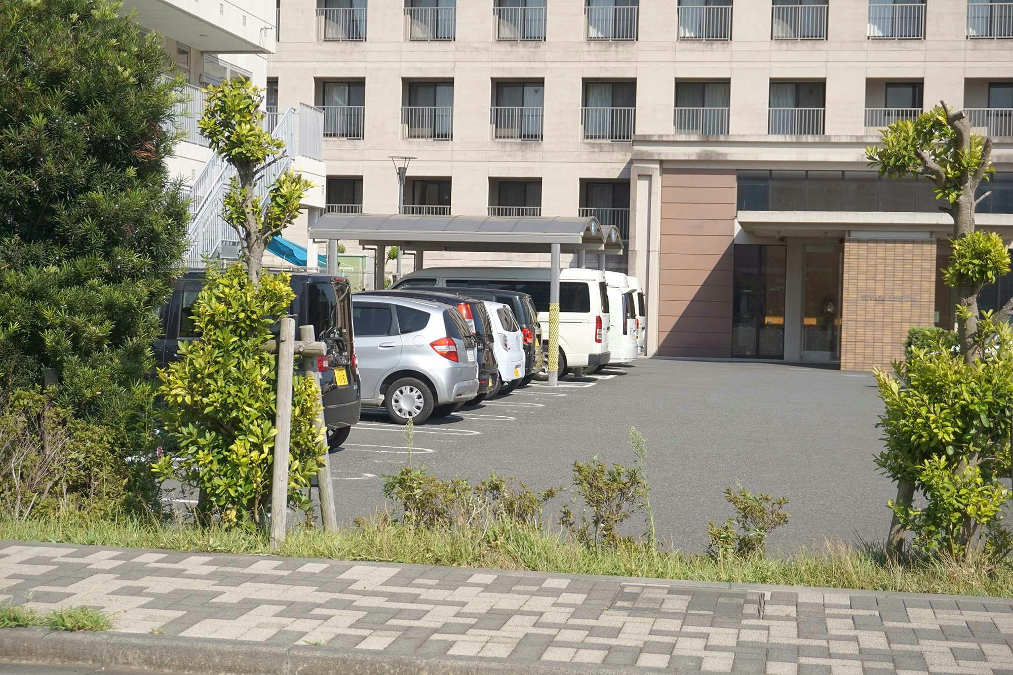 サービス付き高齢者住宅瑞雲の家 駐車場