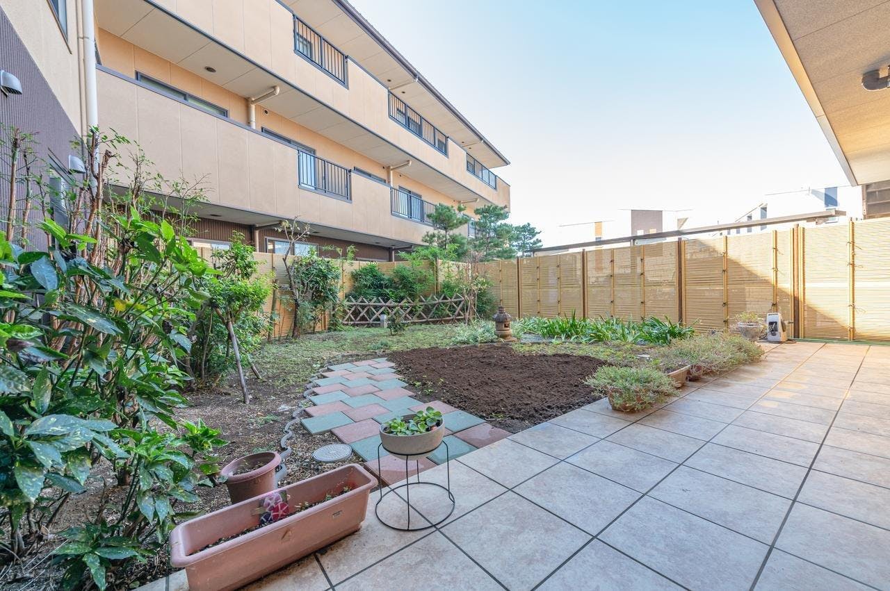 イリーゼ野田 中庭