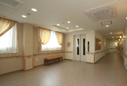 そんぽの家Ｓ宝塚小林 エレベーターホール
