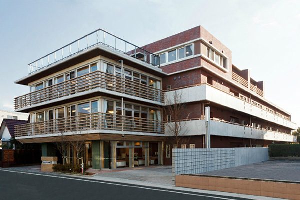 ソラスト越谷 外観