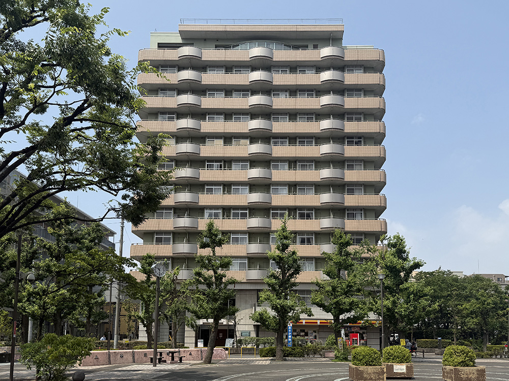 住宅型有料老人ホーム マンション六華園 外観