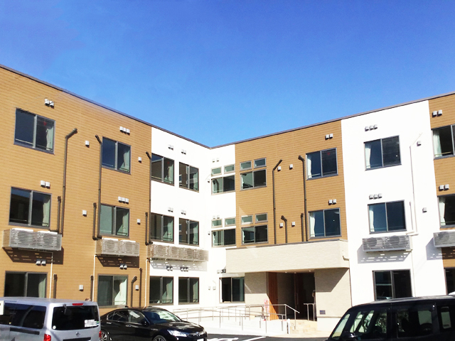 ウールズ石橋 外観