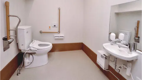 ユアサイド尼崎 トイレ