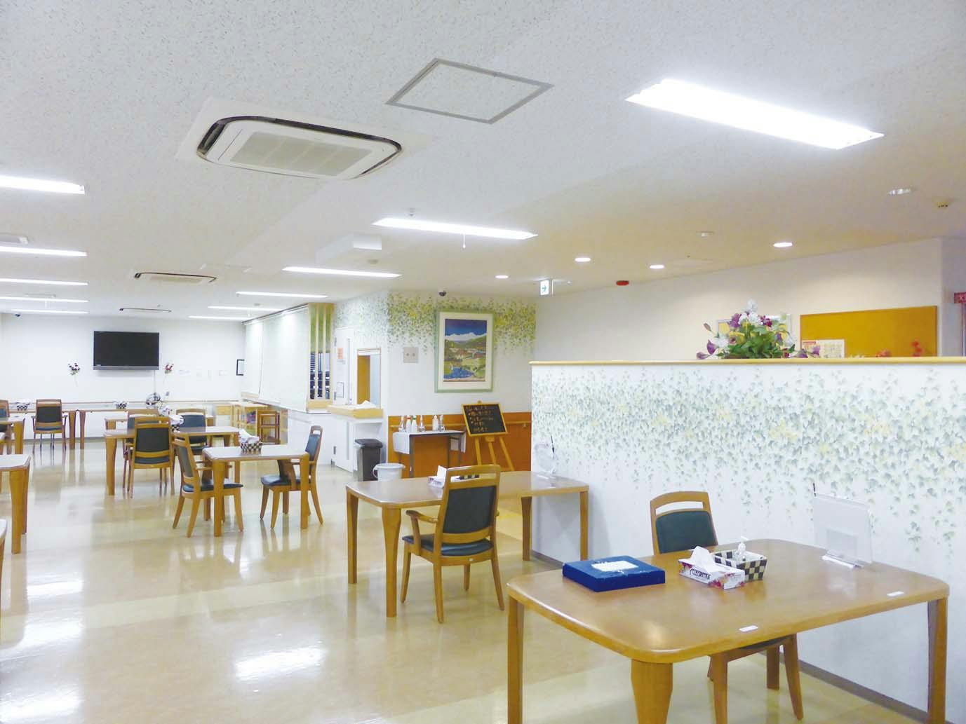 ハートランド枚方 食堂
