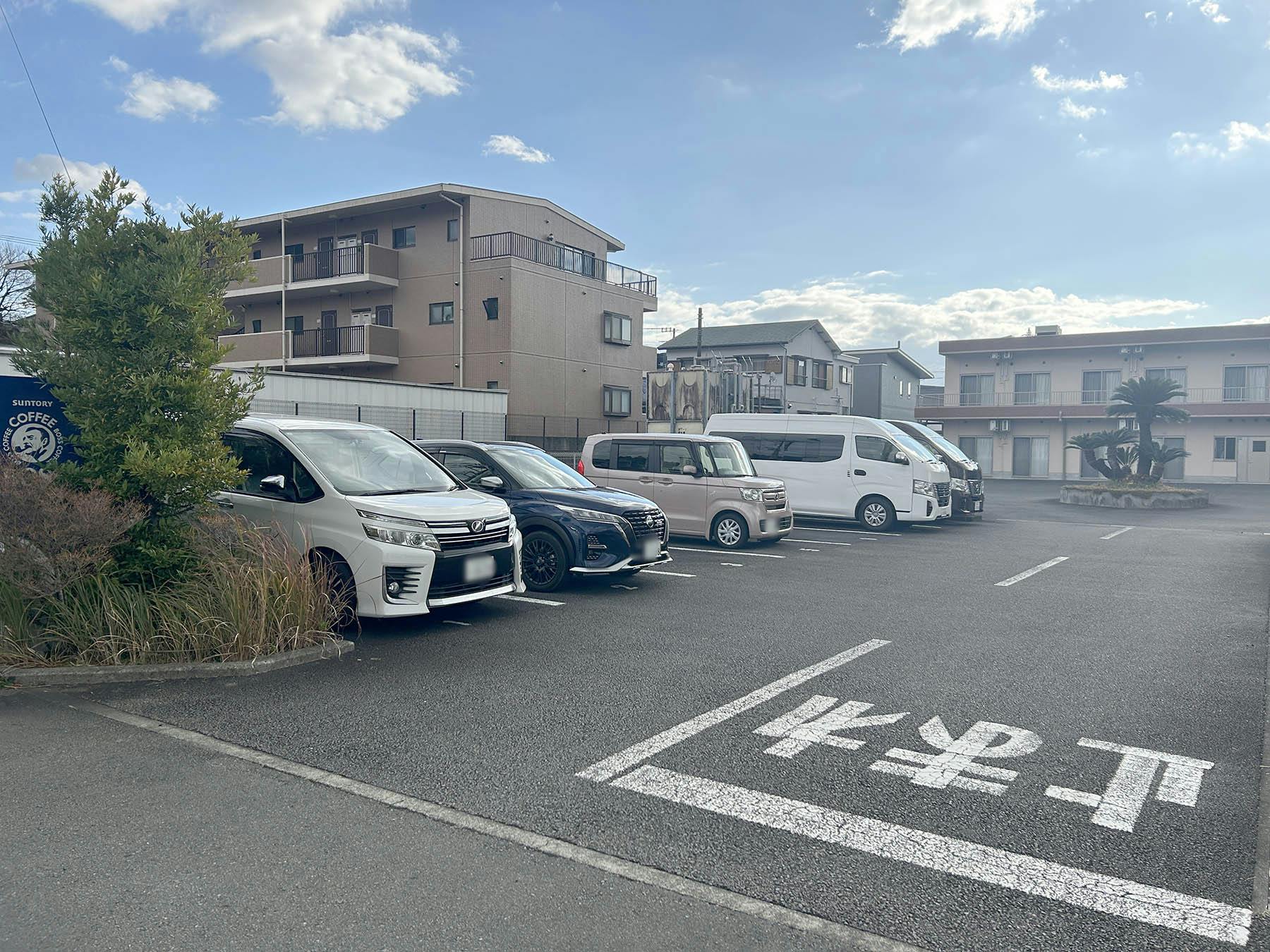 スローライフ三島ガーデン 駐車場
