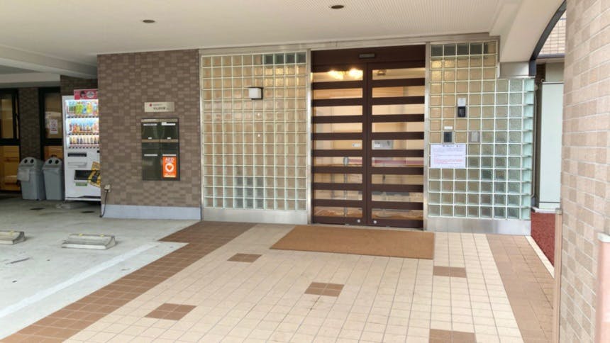 そんぽの家 吹上 正面玄関