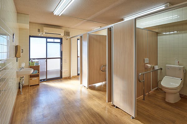 スーパー・コート東住吉2号館 共用トイレ