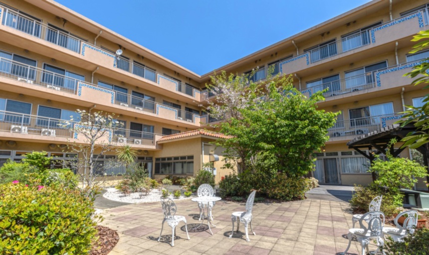 SOMPOケアラヴィーレ湘南平塚 外観