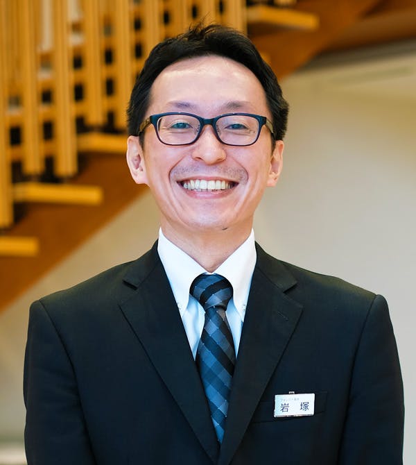 フォレスト垂水 壱番館 施設長岩塚 直之