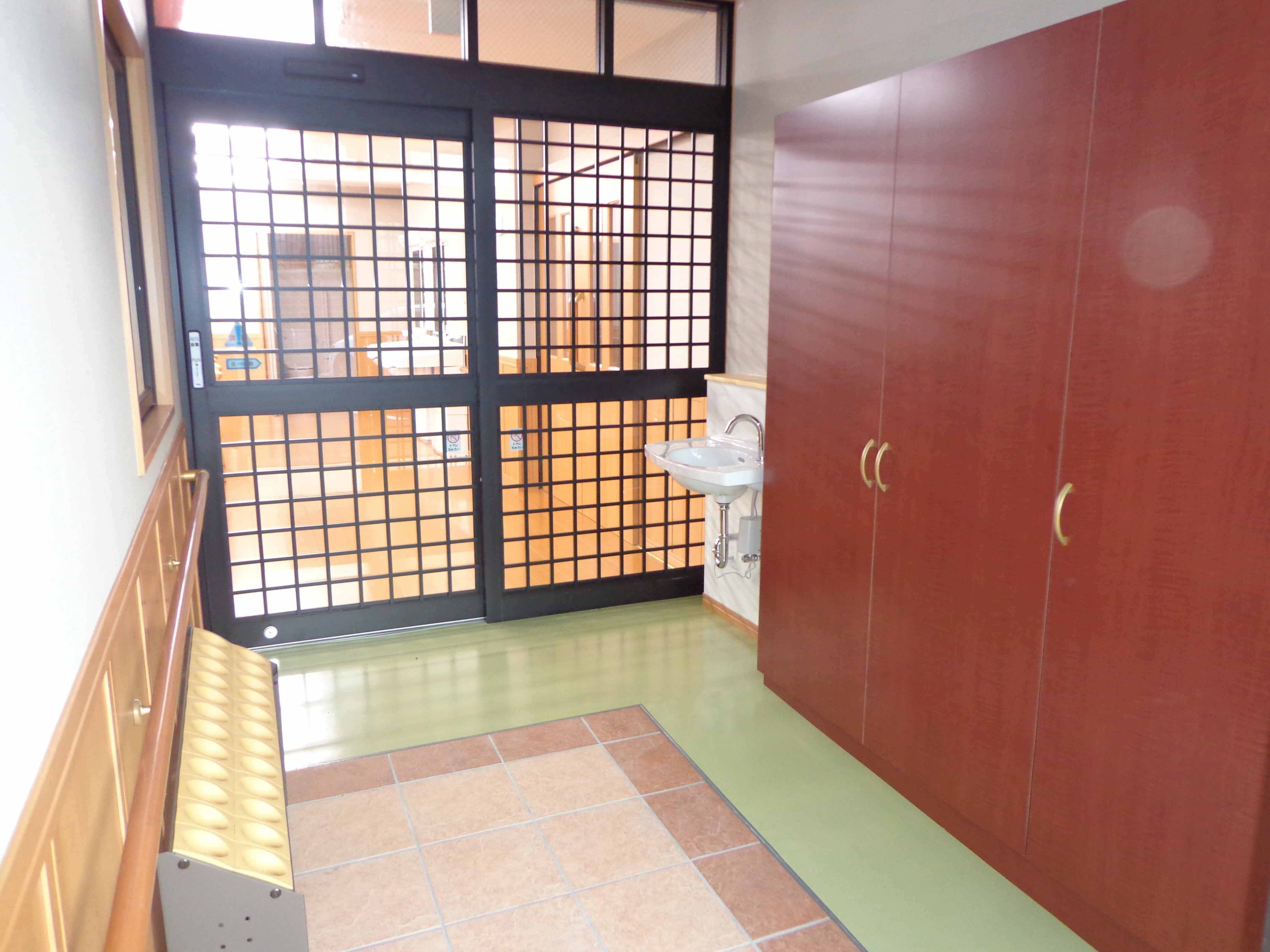 サービス付き高齢者向け住宅ここいちひたちなか 玄関