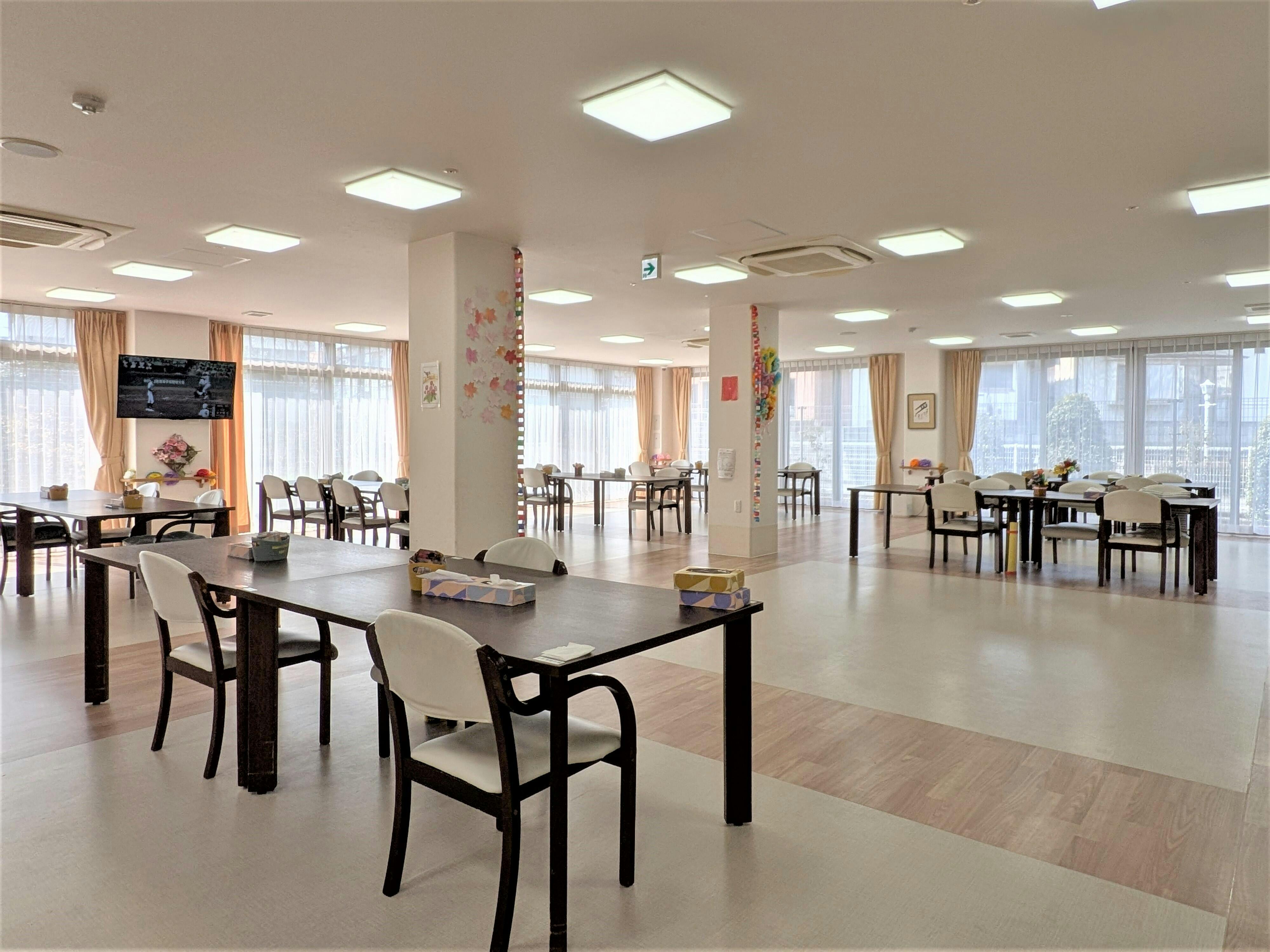 ライフパートナー伴東 食堂