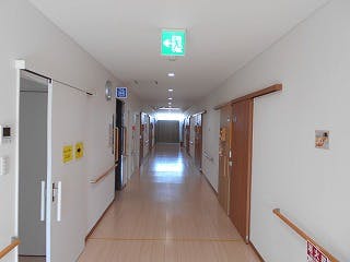 ご長寿くらぶ 水戸石川 廊下