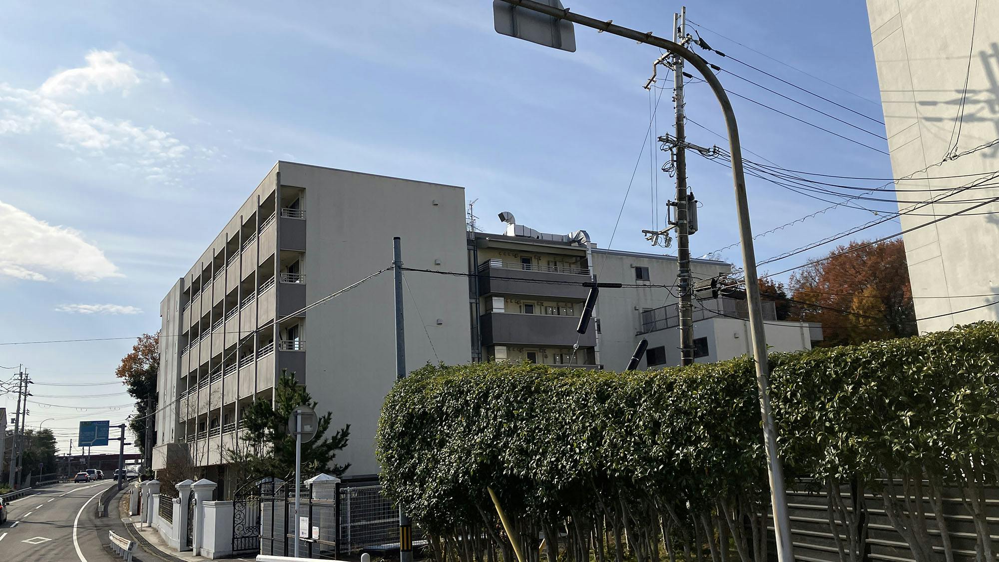 エリシオン学園前 外観