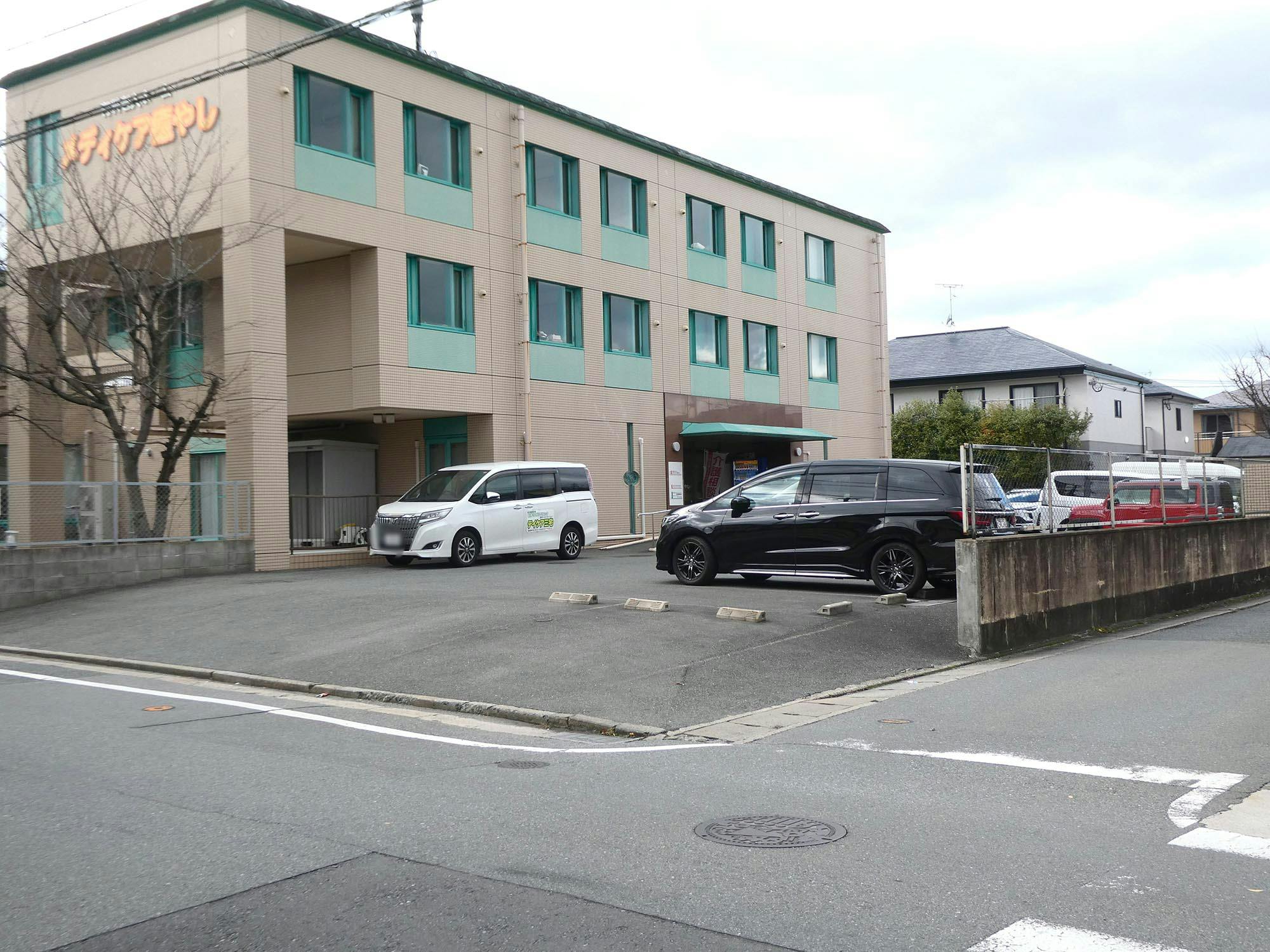 メディケア癒やし壱番館 駐車場