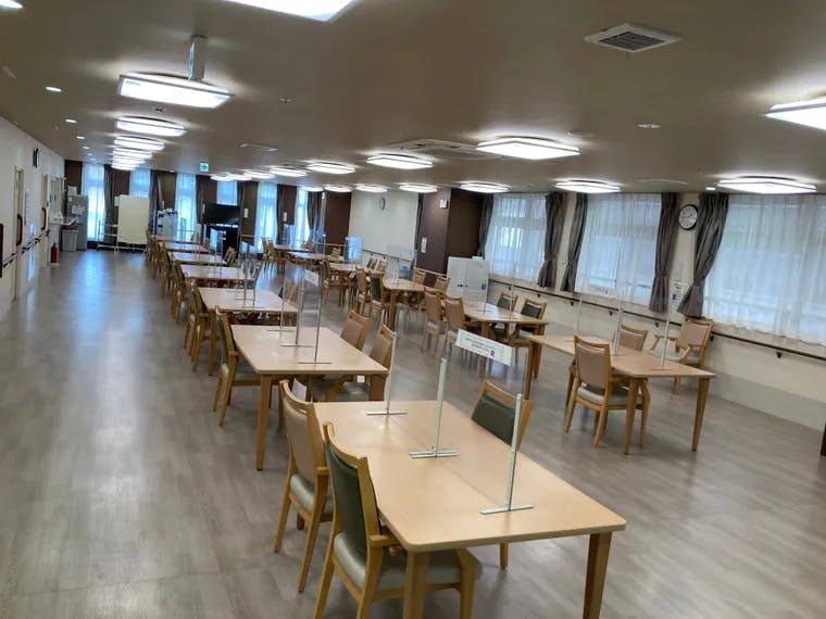 ココファン鶴川駅前 食堂