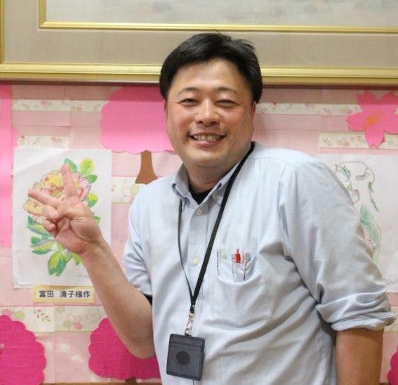 アウラ神宮南 施設長兼介護兼調理員件雑用野々山　良一