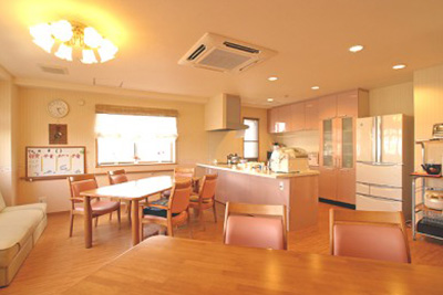 ドゥマサコーヌ鶴ヶ丘グループホーム リビング