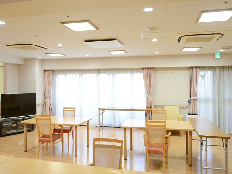 介護付き有料老人ホーム プレザンメゾン 八王子高倉 共有スペース