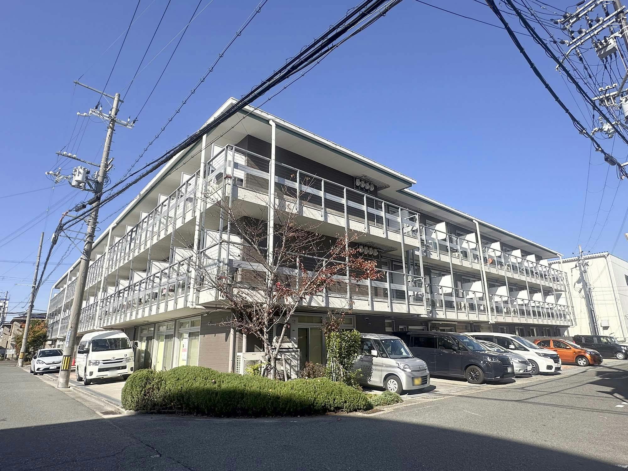 サービス付き高齢者住宅かわち野里加納 外観