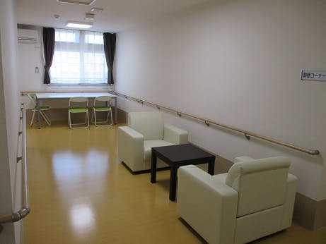 フィオレ･シニアレジデンス高槻East 談話コーナー