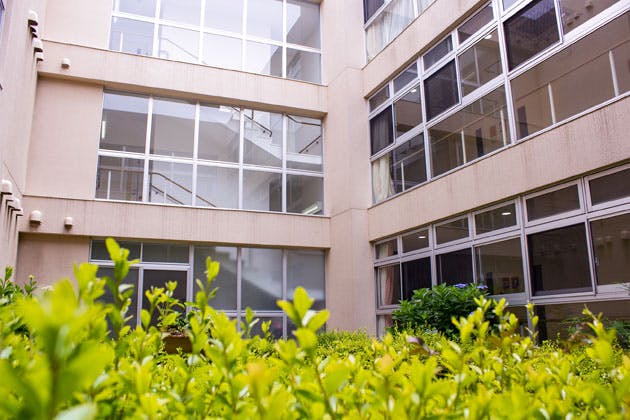 ライフコミューン深大寺 中庭