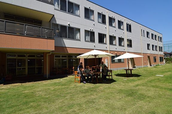 西ところざわ翔裕館 外観